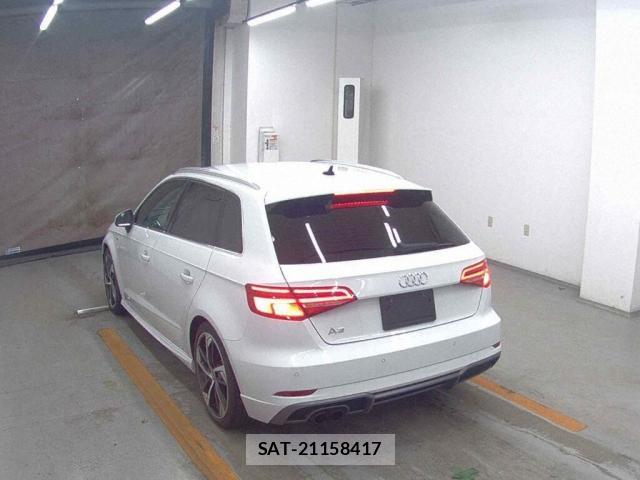 Audi A3 2019-09 8855468-5