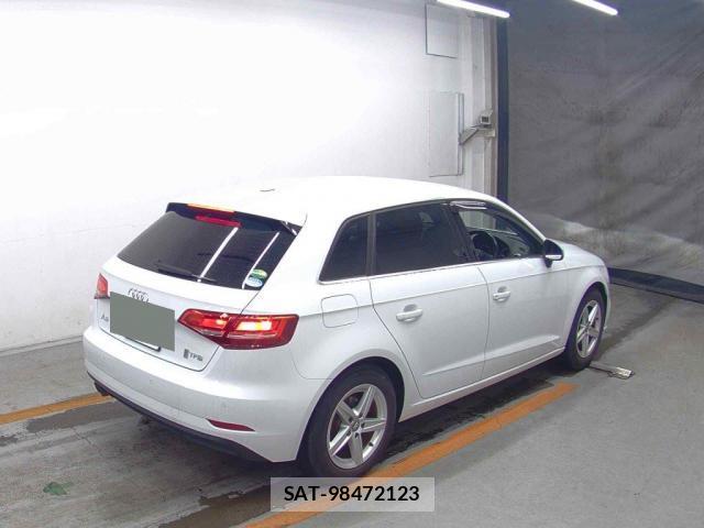 Audi A3 2017-06 8855480-1
