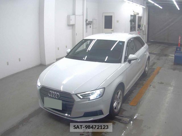 Audi A3 2017-06 8855480-5