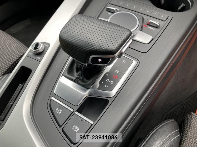 Audi A4 2017-09 8855028-14
