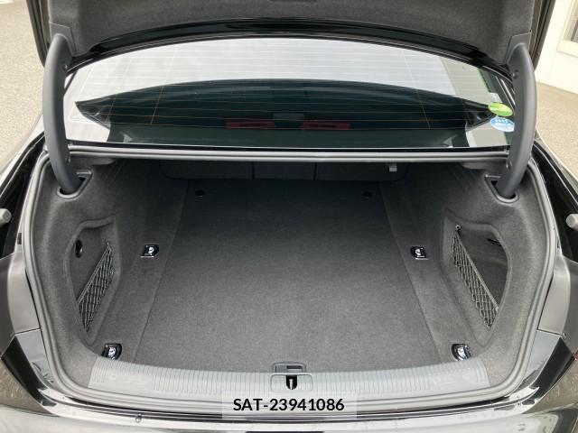 Audi A4 2017-09 8855028-17