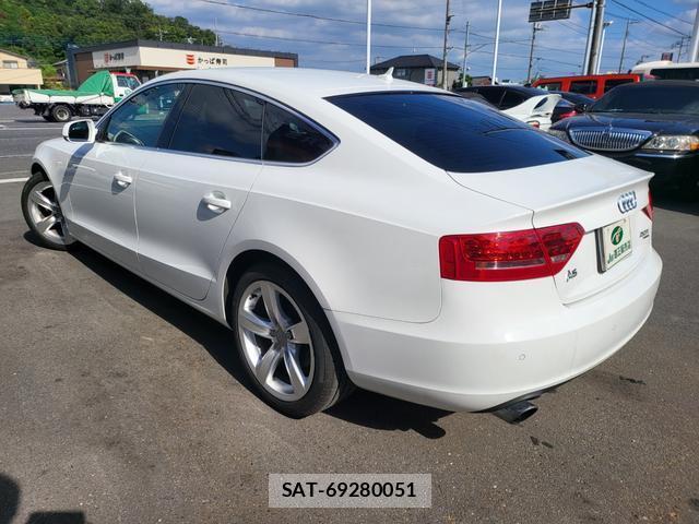 Audi A5 2011-01 8854245-13