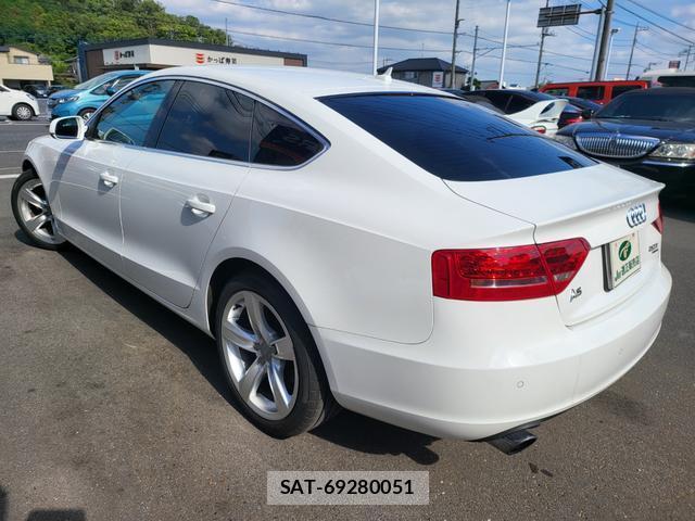 Audi A5 2011-01 8854245-14