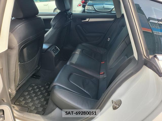 Audi A5 2011-01 8854245-6