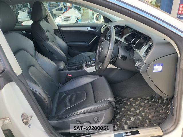 Audi A5 2011-01 8854245-9