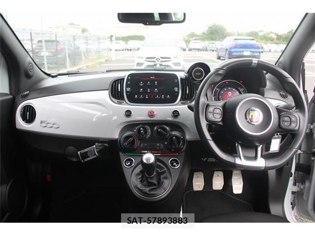 Abarth 595 2019-05 8855613-11