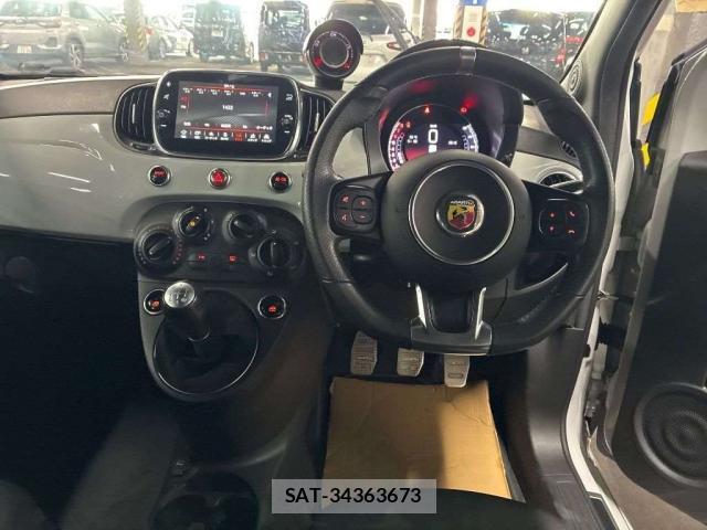 Abarth 595 2020-09 8855764-2