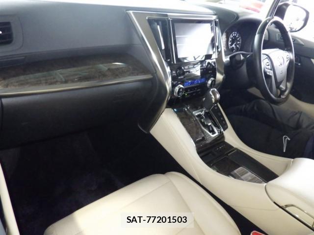 Toyota ALPHARD HYBRID 2019-09 8856262-2