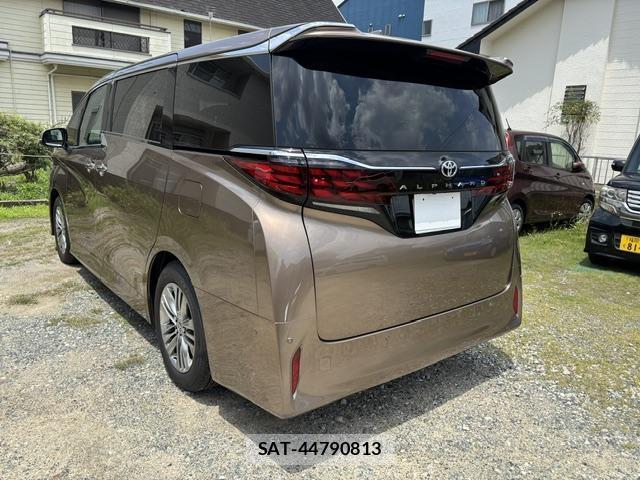 Toyota ALPHARD 2026-04 8854260-3
