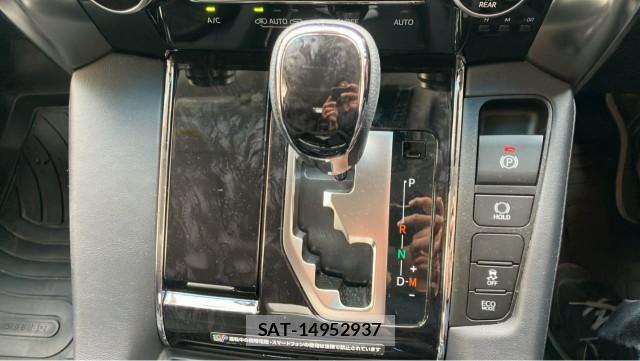 Toyota ALPHARD 2022-06 8855319-14