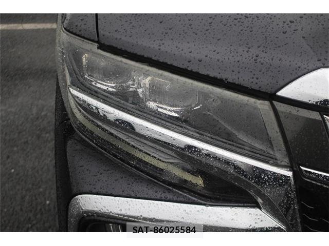 Toyota ALPHARD 2018-03 8855602-12