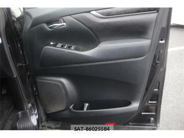 Toyota ALPHARD 2018-03 8855602-17
