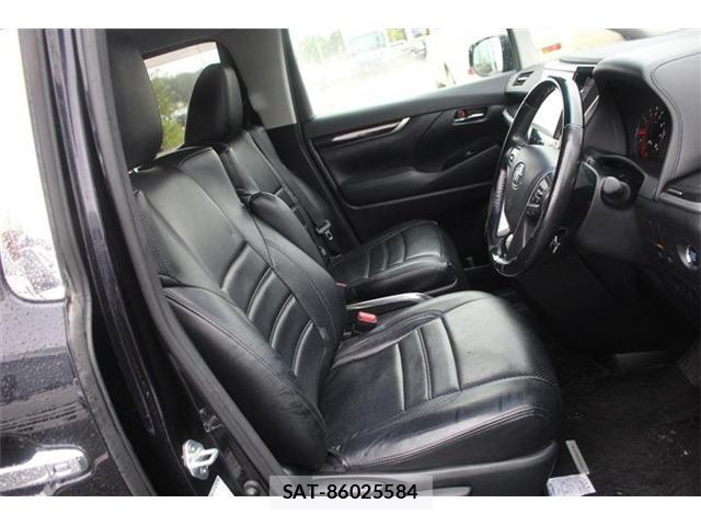 Toyota ALPHARD 2018-03 8855602-18
