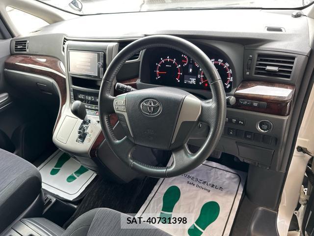 Toyota ALPHARD 2014-03 8855632-11