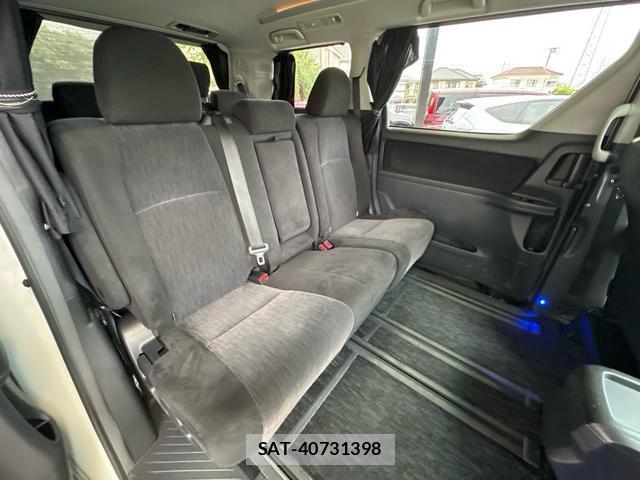 Toyota ALPHARD 2014-03 8855632-13