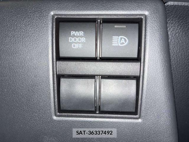 Toyota ALPHARD 2024-06 8855799-9
