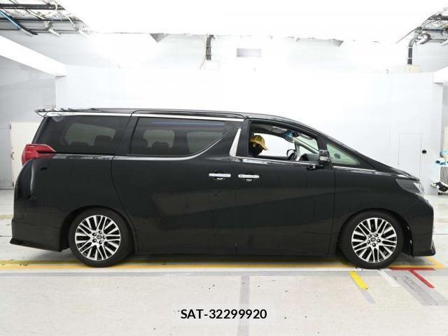 Toyota ALPHARD 2016-04 8855890-10