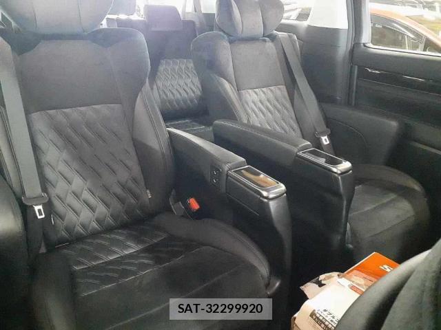 Toyota ALPHARD 2016-04 8855890-6