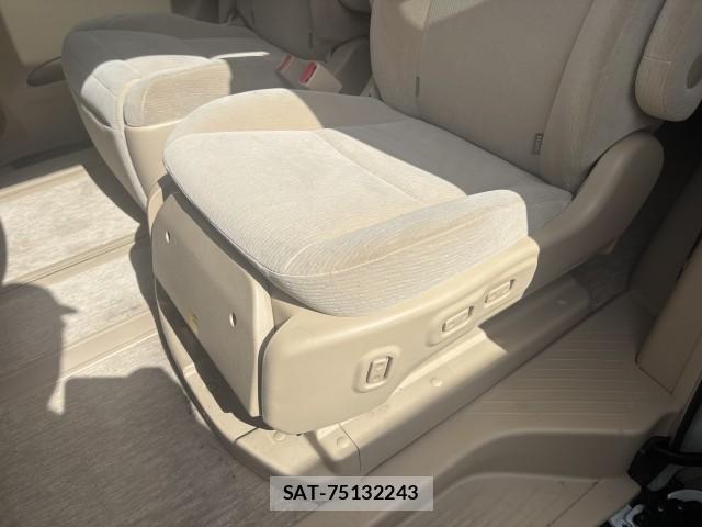 Toyota ALPHARD 2013-01 8856149-6