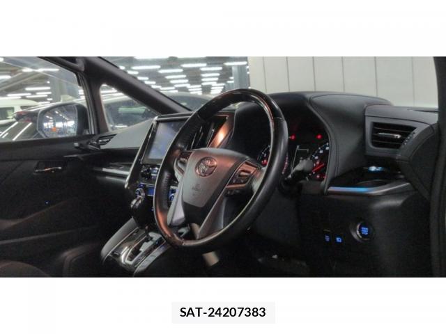 Toyota ALPHARD 2020-06 8856455-2