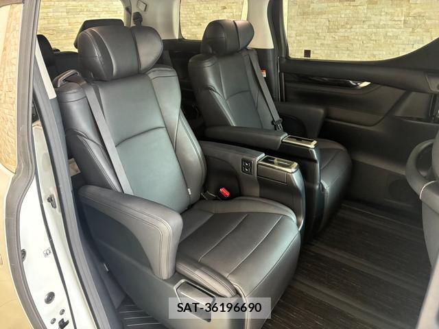 Toyota ALPHARD 2022-06 8856508-11