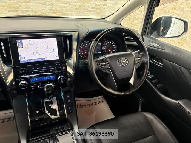 Toyota ALPHARD 2022-06 8856508-19