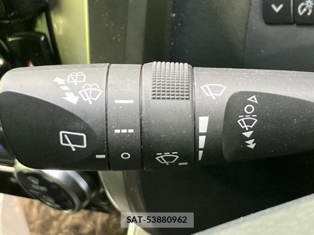 Toyota ALPHARD 2021-09 8856602-16