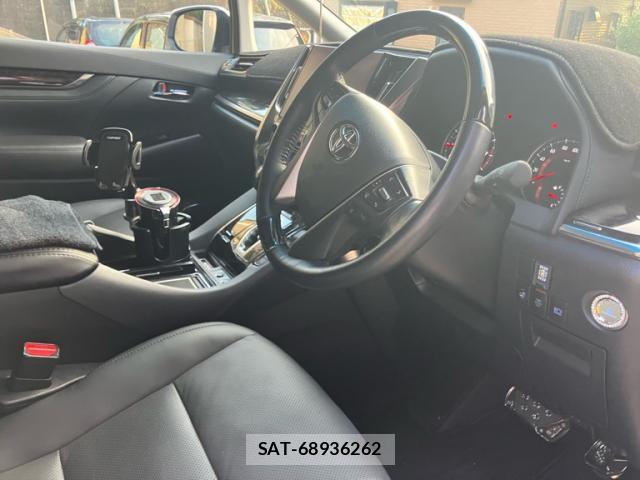 Toyota ALPHARD 2023-05 8856664-5