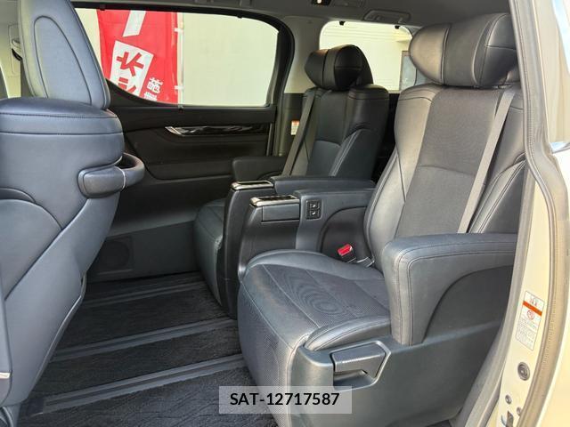 Toyota ALPHARD 2018-02 8856829-11