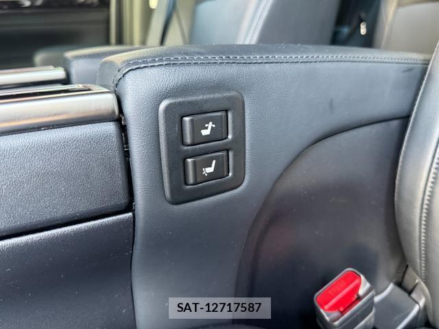 Toyota ALPHARD 2018-02 8856829-12