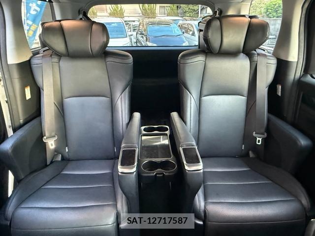 Toyota ALPHARD 2018-02 8856829-17