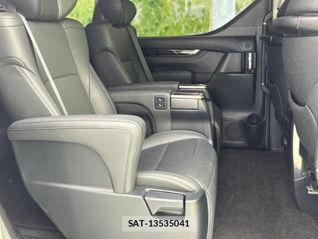 Toyota ALPHARD 2022-05 8856905-4