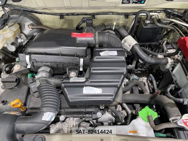 Suzuki ALTO 2019-05 8854216-17