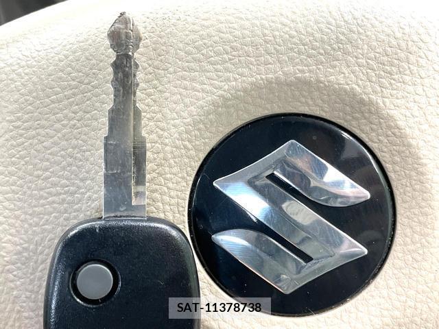 Suzuki ALTO 2011-08 8855590-3