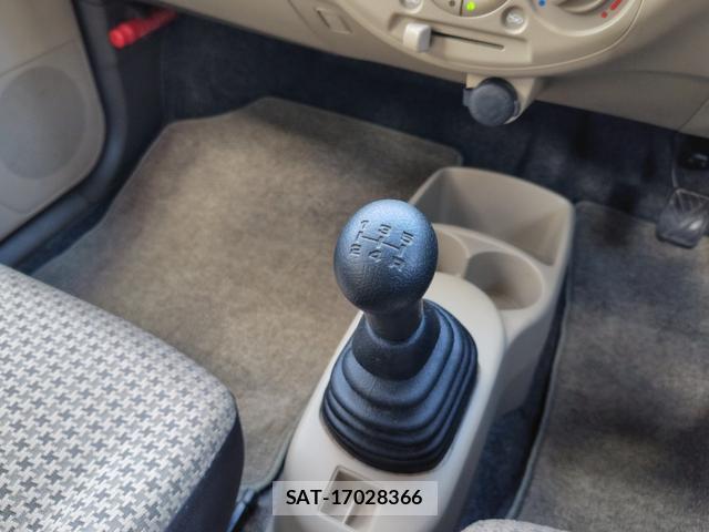 Suzuki ALTO 2013-02 8855704-17