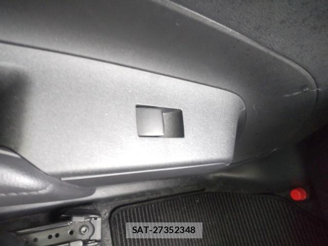 Toyota AQUA 2021-09 8854093-12