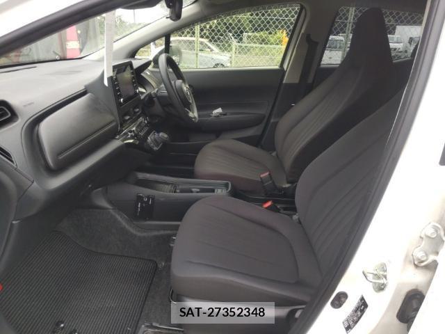 Toyota AQUA 2021-09 8854093-15