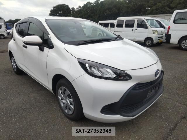 Toyota AQUA 2021-09 8854093-3