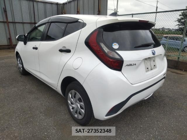 Toyota AQUA 2021-09 8854093-5