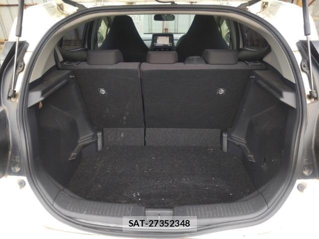 Toyota AQUA 2021-09 8854093-7