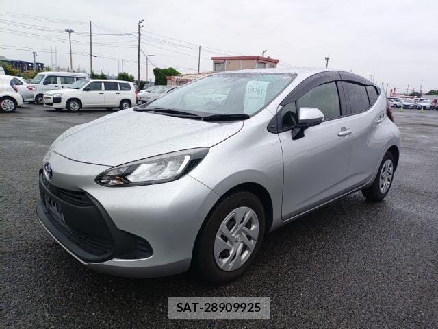 Toyota AQUA 2021-09 8854132-0