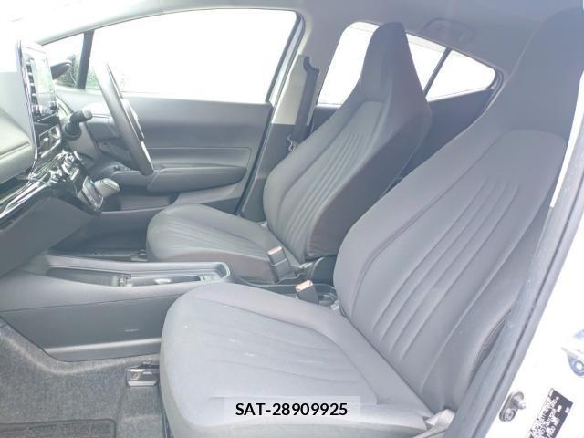 Toyota AQUA 2021-09 8854132-15