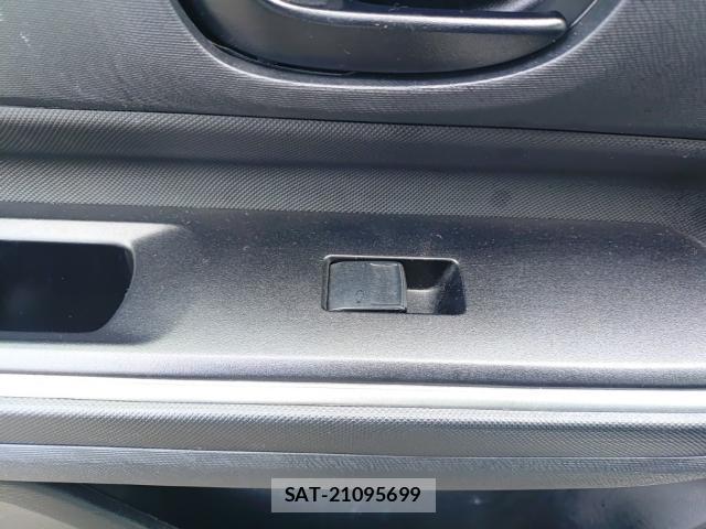 Toyota AQUA 2017-09 8854184-12