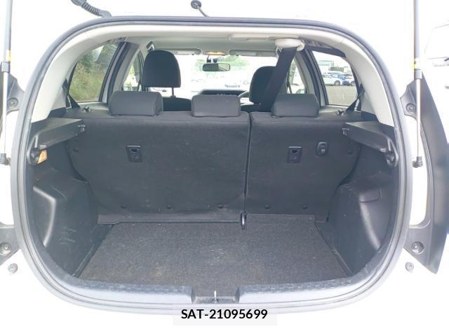 Toyota AQUA 2017-09 8854184-7