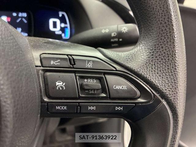 Toyota AQUA 2021-10 8854379-6