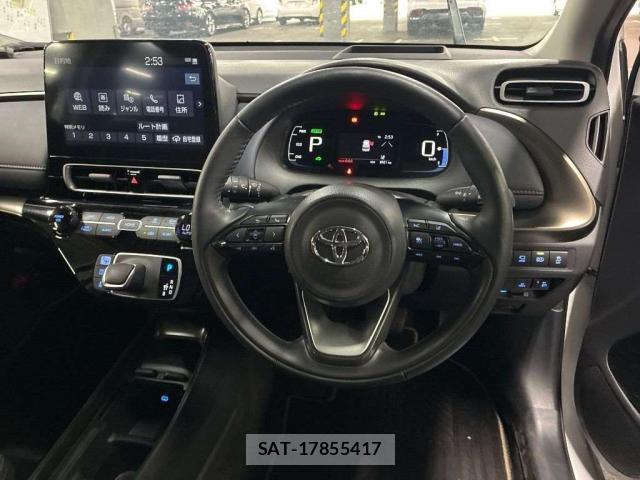 Toyota AQUA 2022-11 8854381-2