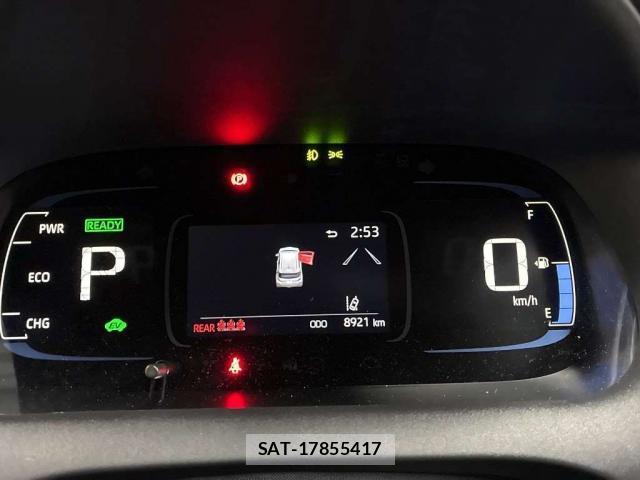 Toyota AQUA 2022-11 8854381-9