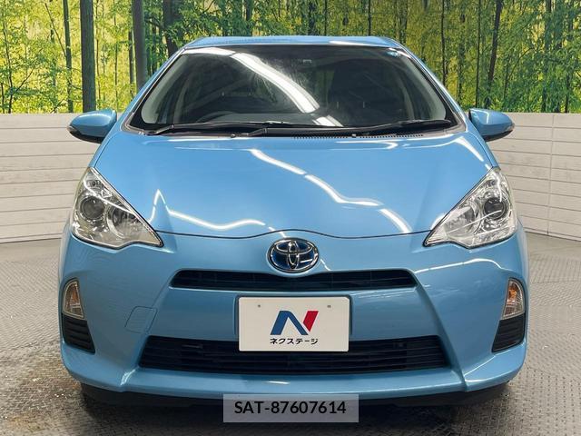 Toyota AQUA 2013-03 8854406-13