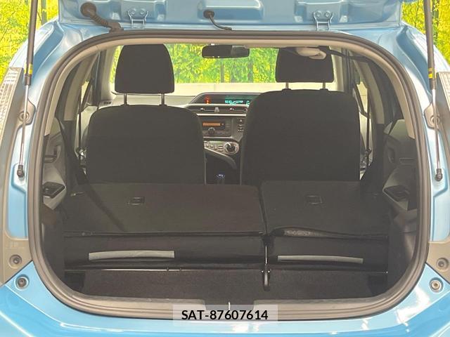 Toyota AQUA 2013-03 8854406-9