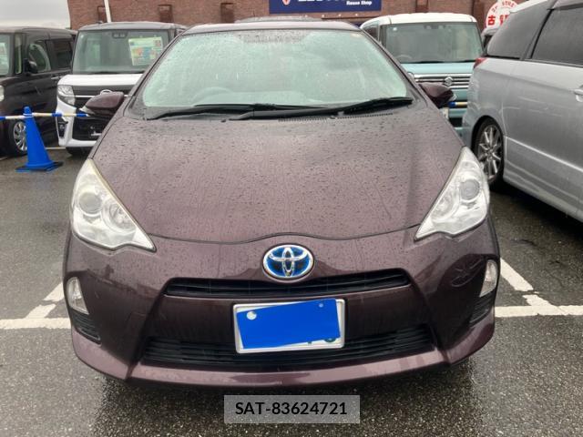 Toyota AQUA 2014-02 8854498-0